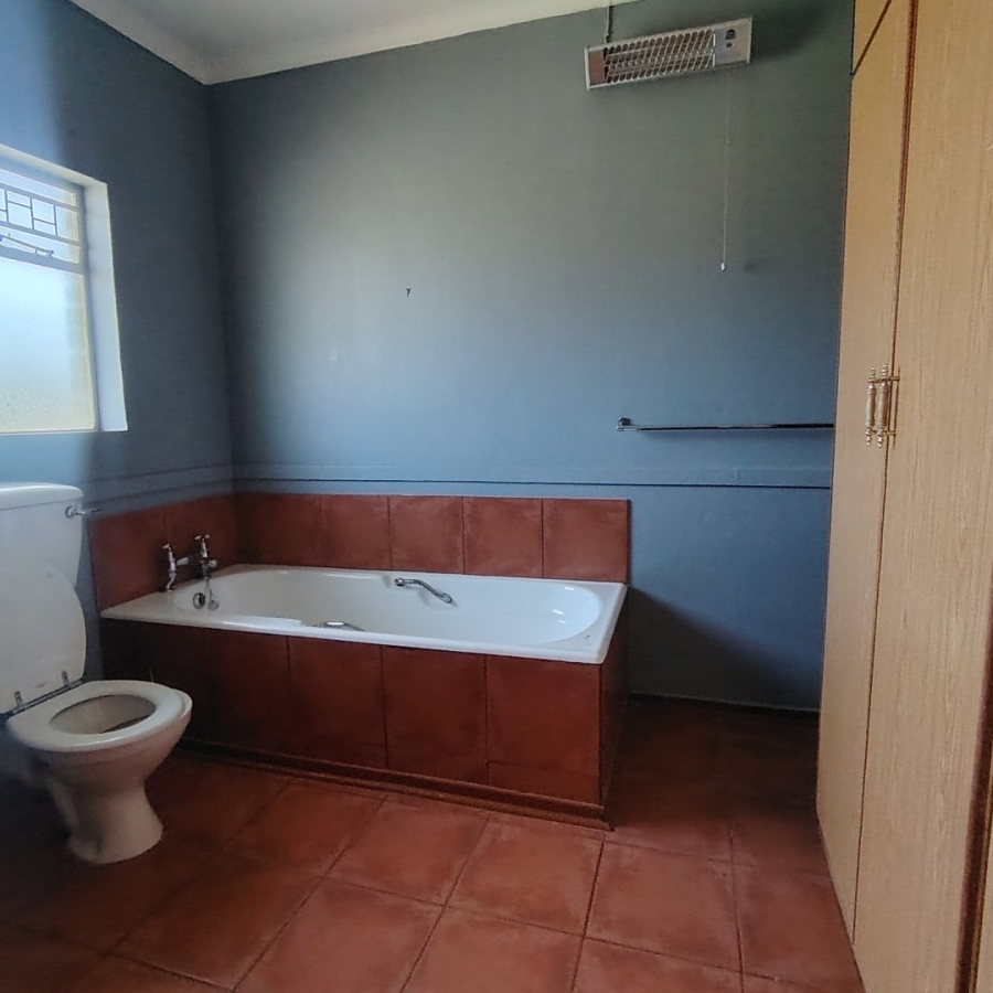 Commercial Property for Sale in Roodewal Free State